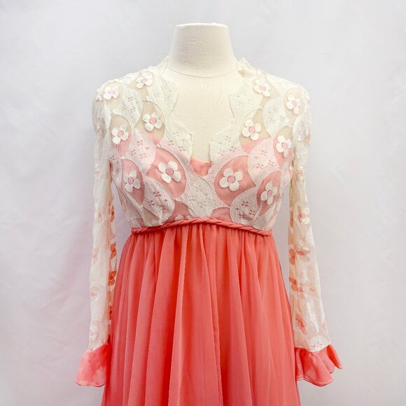 Vintage coral and floral lace mini dress - fits like a size small - Picture 2 of 6